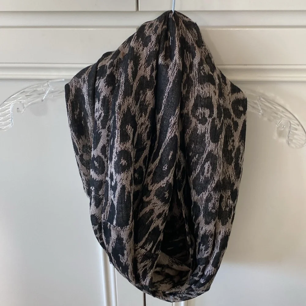 Animal print infinity scarf